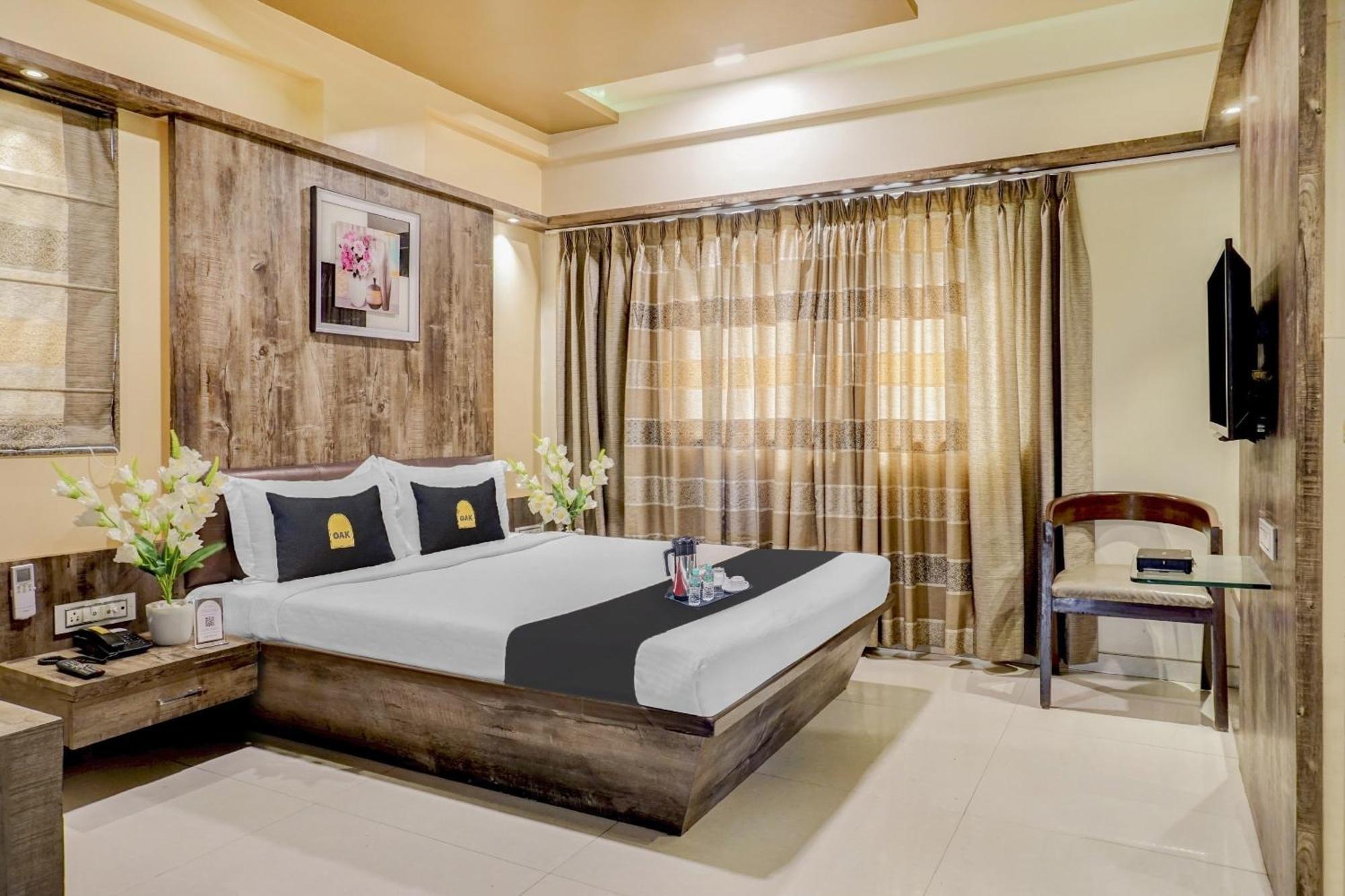 Townhouse Oak Regal Inn Near Sant Tukaram Nagar Metro Station Pimpri-Chinchwad Exteriér fotografie