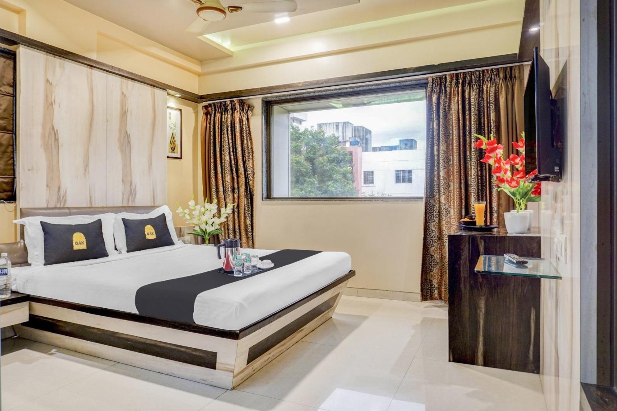 Townhouse Oak Regal Inn Near Sant Tukaram Nagar Metro Station Pimpri-Chinchwad Exteriér fotografie